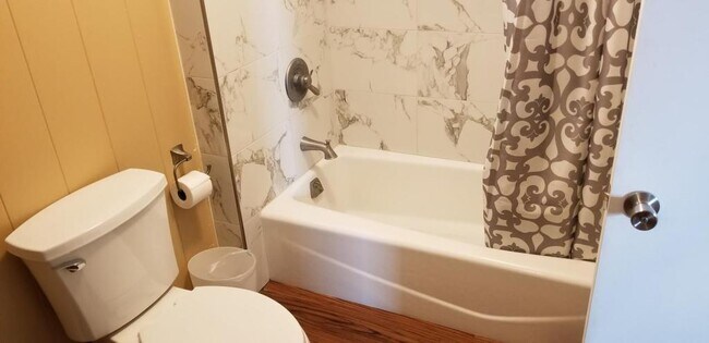 Building Photo - 5366 Manauwea St