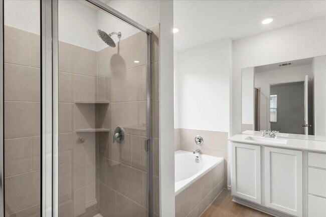 Building Photo - 316 Keefer