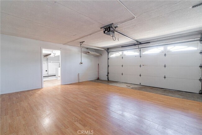 Building Photo - 2370 W 239th St