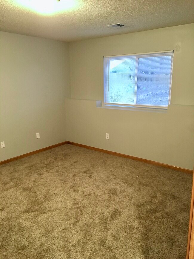 Building Photo - 23512 W 73rd St