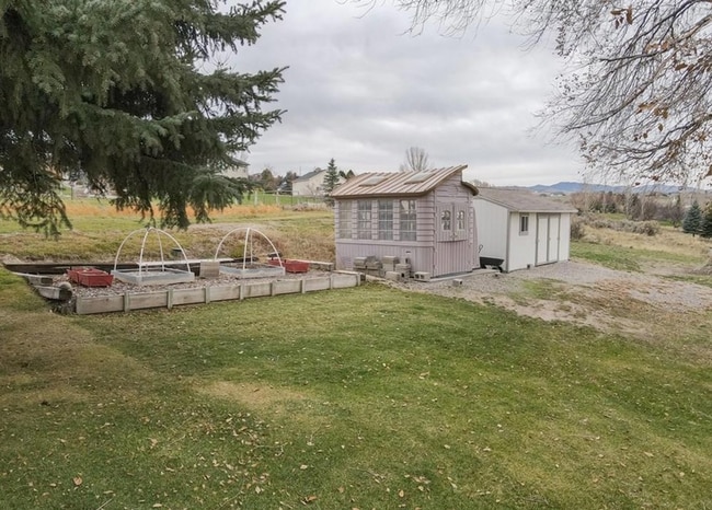 Building Photo - 6 BED 3 BATH HOME IN AMMON, IDAHO