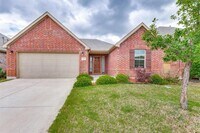 Building Photo - 1013 Bird Creek Dr