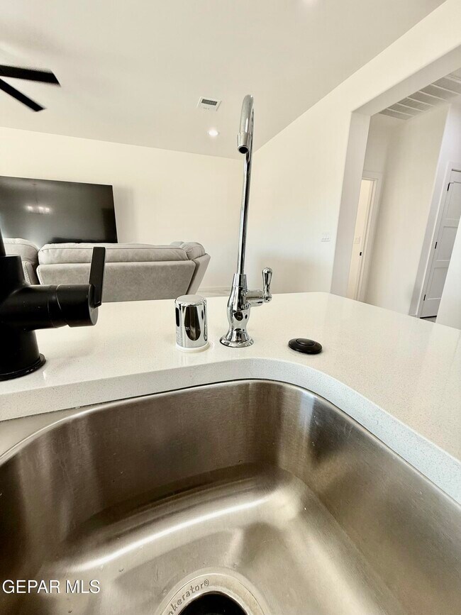 Building Photo - 15052 DESTINATION