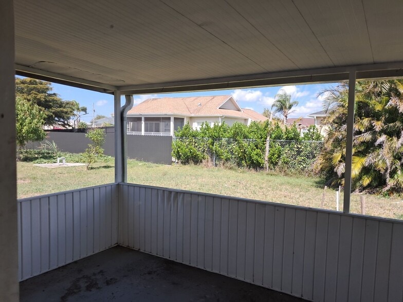 Building Photo - Beautiful Lehigh Home *** $500 off 1st month rent ***