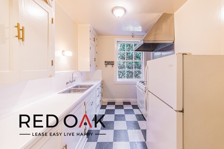 Building Photo - 3278 Wilshire Blvd