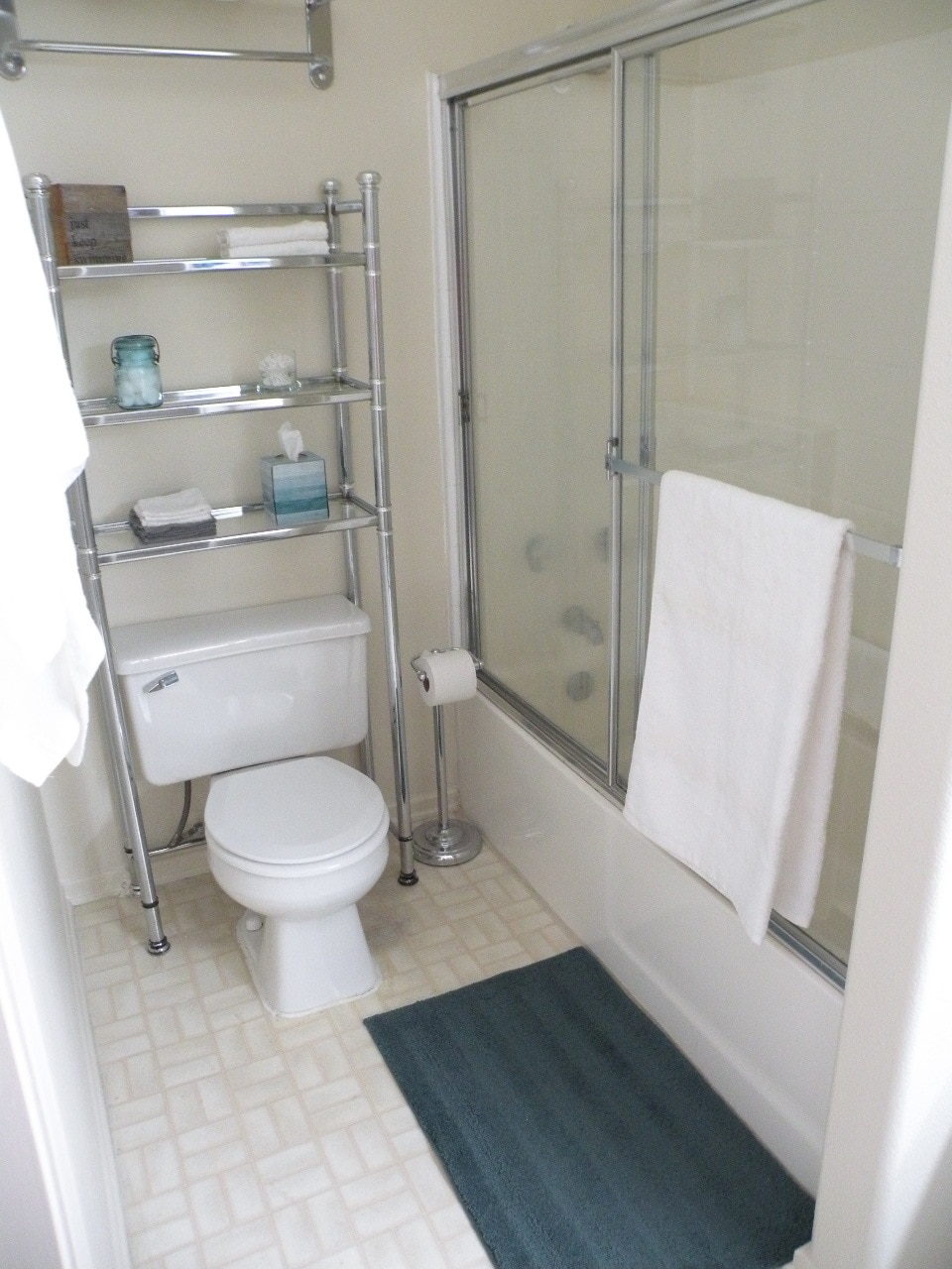 Building Photo - 8680 New Salem St