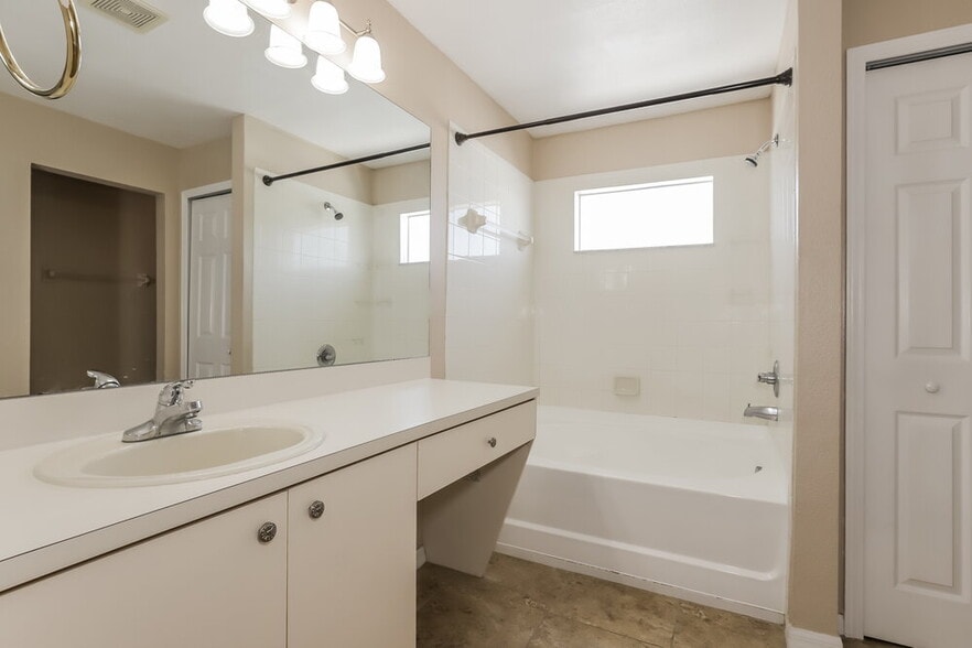 Building Photo - 11237 Cocoa Beach Dr