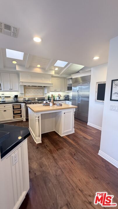 Building Photo - 987 Brookview Ave