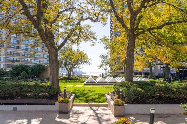 Galaxy mini park - 7004 Boulevard E