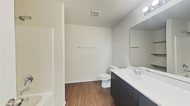 Building Photo - 9920 Jackrabbit Rd