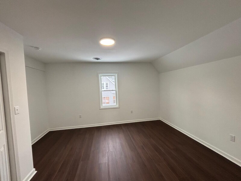 Building Photo - 1303 Buffalo St