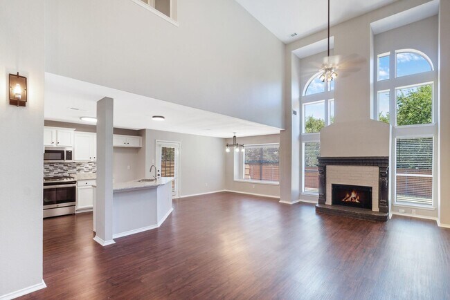 Building Photo - 4729 Woodhaven Ln