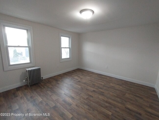 Building Photo - 1604 Hawthorne St