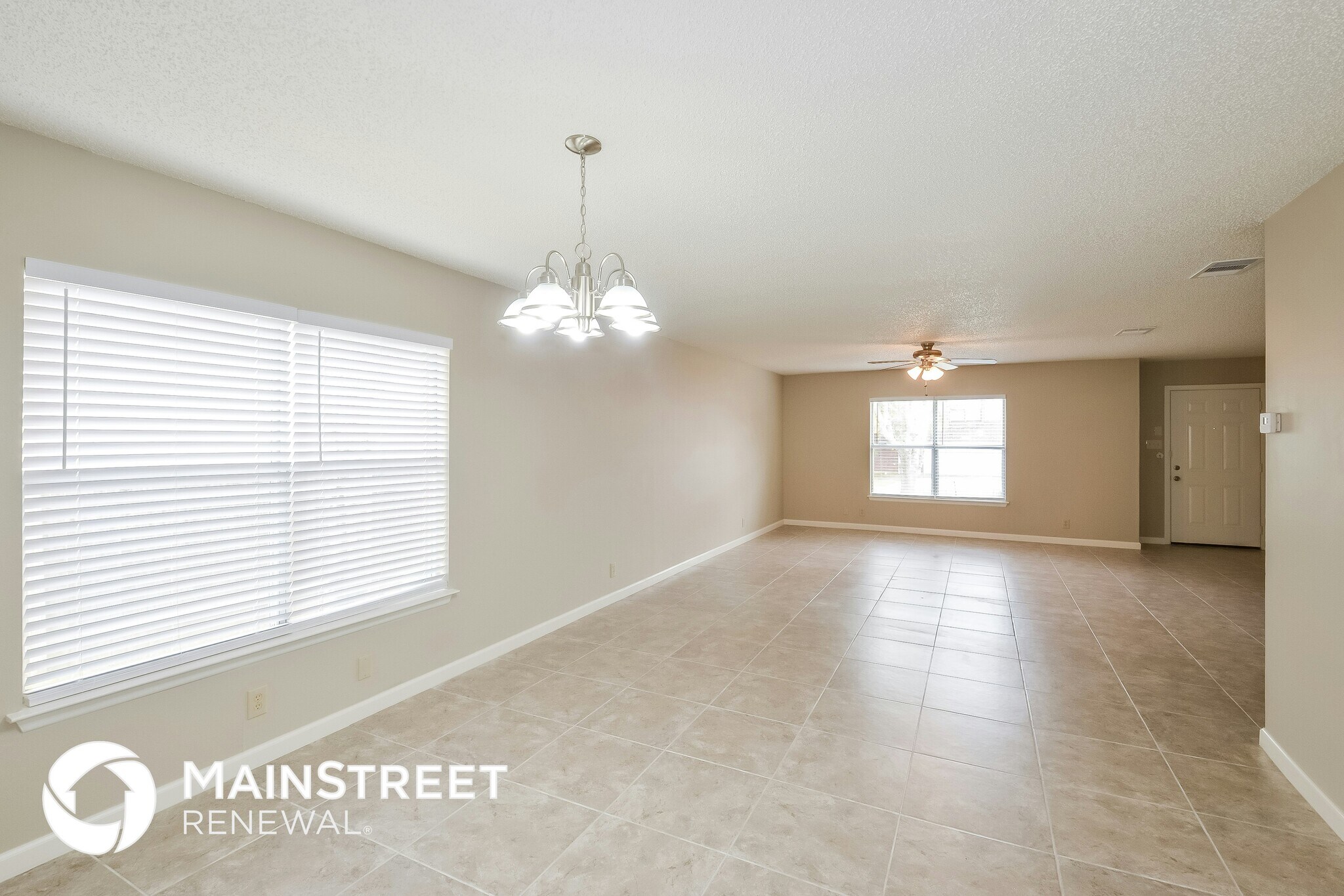 Building Photo - 8007 Manderly Pl