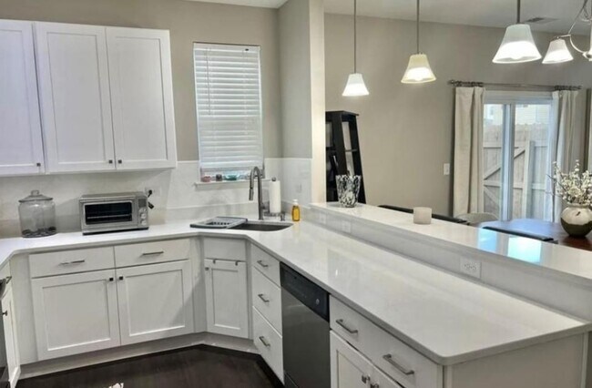 Building Photo - 4405 Turnworth Arch