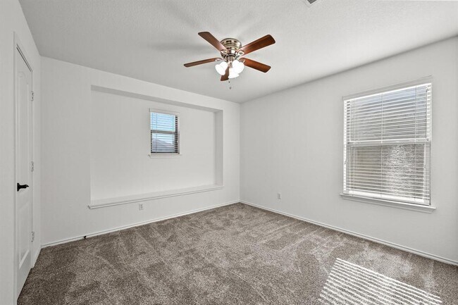 Building Photo - 9016 Stambourne St