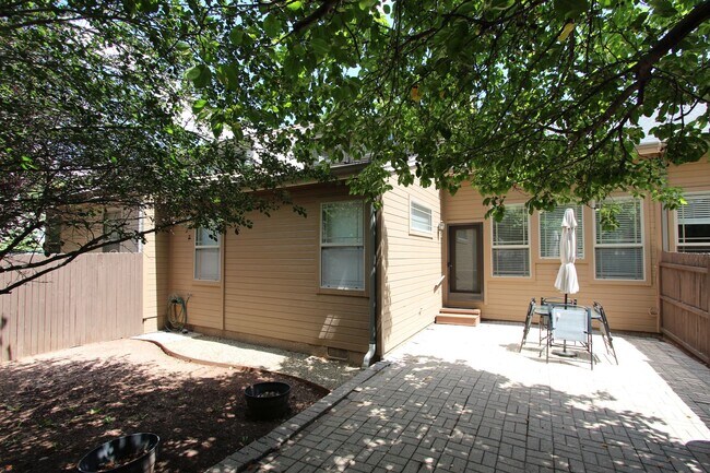 Building Photo - Spacious 3-Bedroom Townhouse with Main-Level Primary Suite