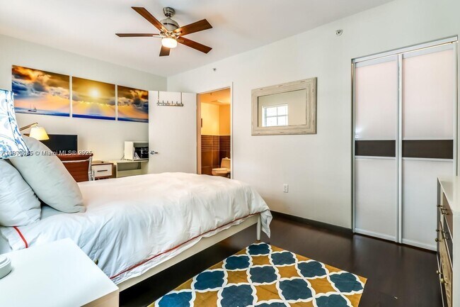 Building Photo - 435 21st St