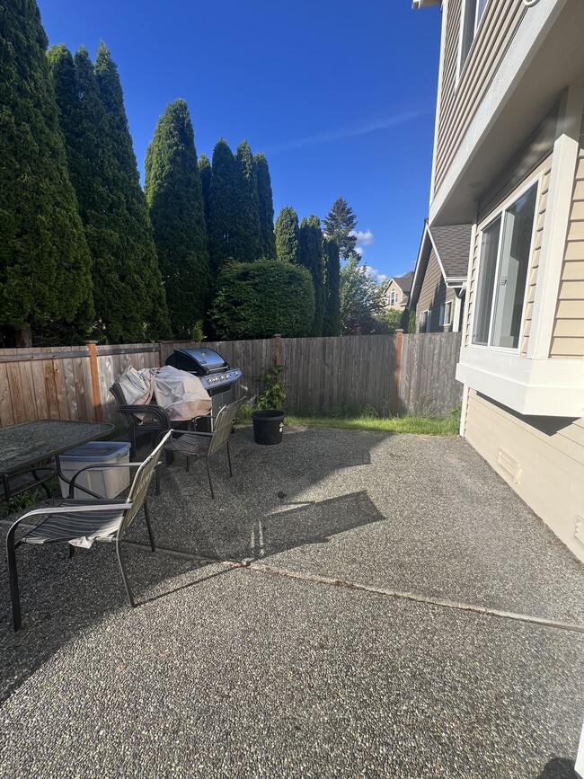 Building Photo - 4131 257th Ct SE