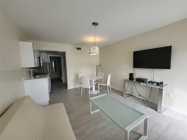 Building Photo - 1601 Meridian Ave