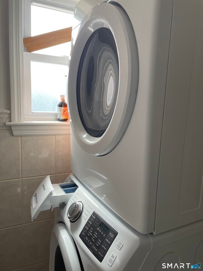 Building Photo - 41 Elmcroft Rd