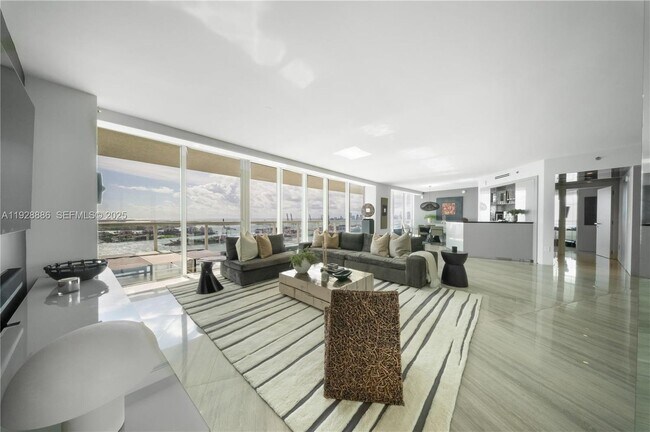 Building Photo - 450 Alton Ct