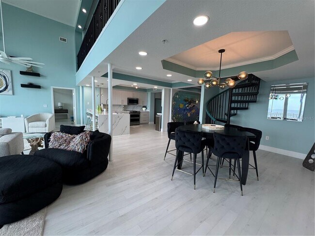 Building Photo - 200 Ocean Crest Dr