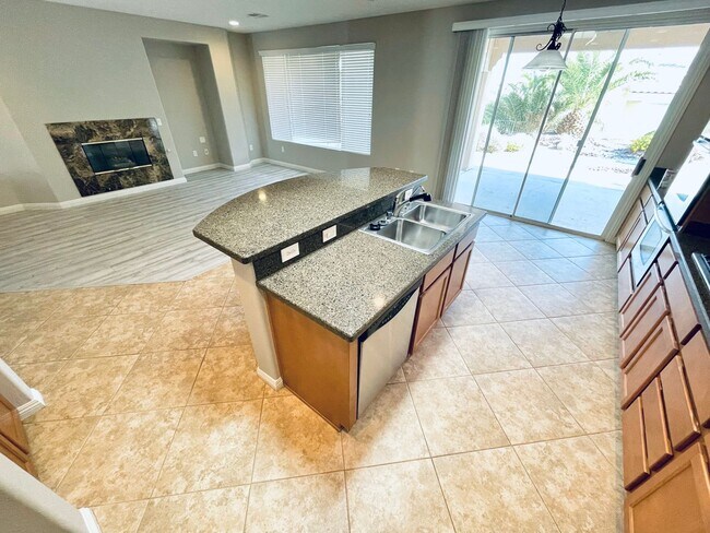 Building Photo - AMAZING SINGLE STORY HOME IN “AGE RESTRICT...
