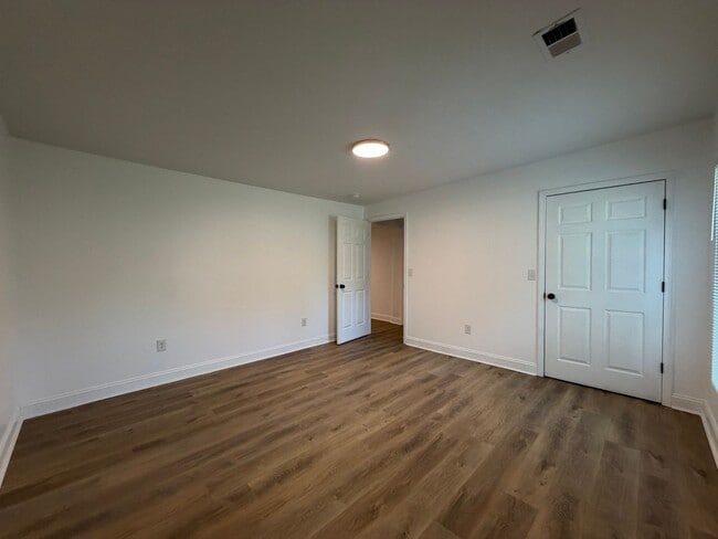 Building Photo - 1278 Chulio Rd SE