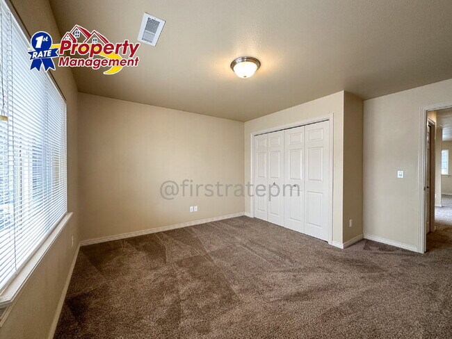 Building Photo - 5936 Ellens Ferry Dr