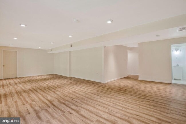 Building Photo - 9112 Granite Ct