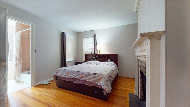 Building Photo - 102 Corson Pl