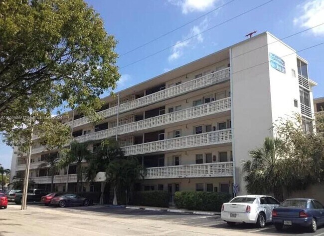 Primary Photo - 1425 Arthur St