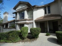Building Photo - Spacious Townhome at Stonebridge