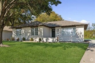 Building Photo - 7290 Hickory St