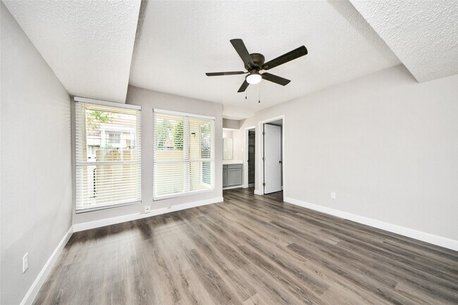 Building Photo - 781 Country Pl Dr