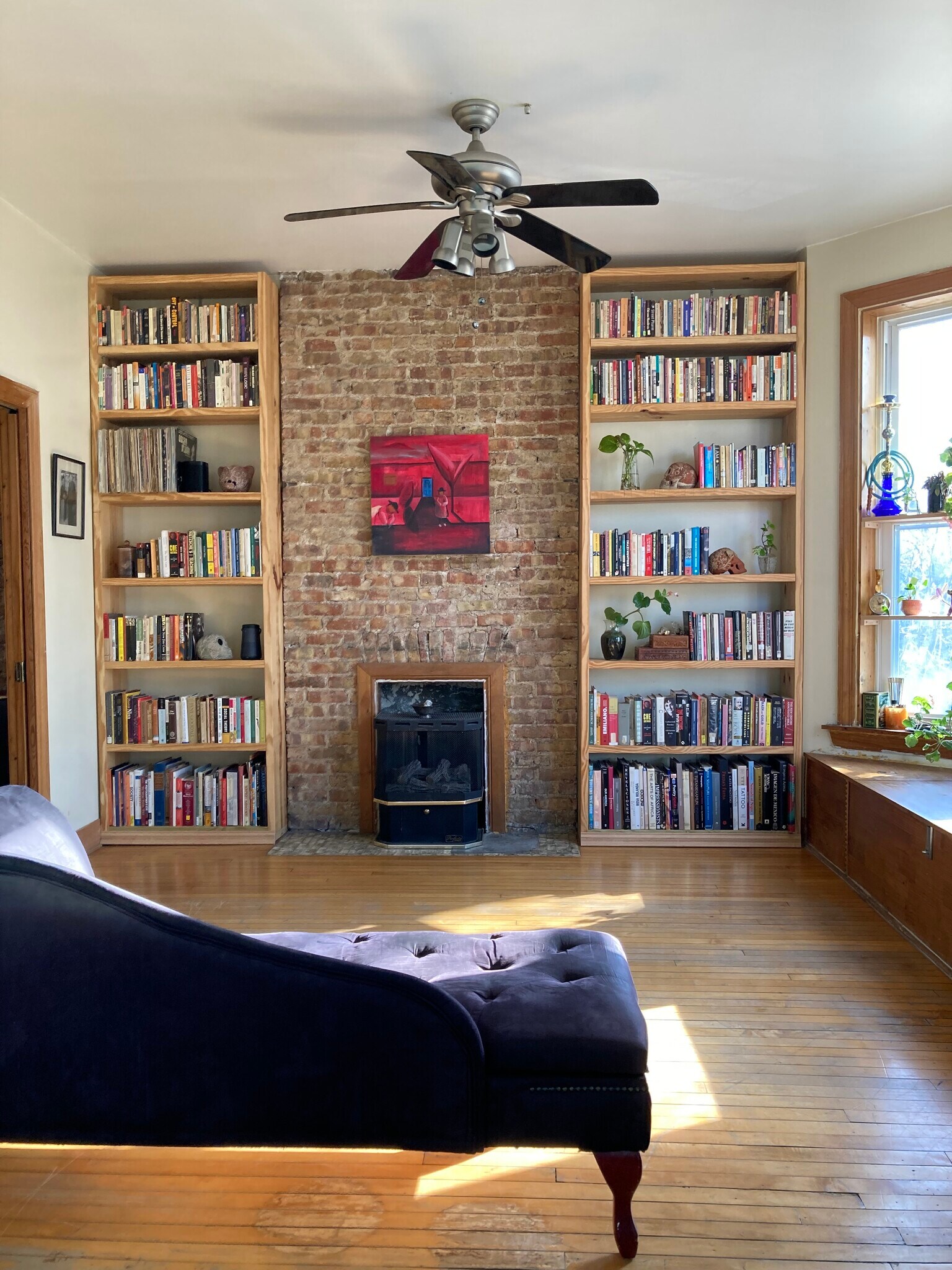 Building Photo - 2628 W Division St