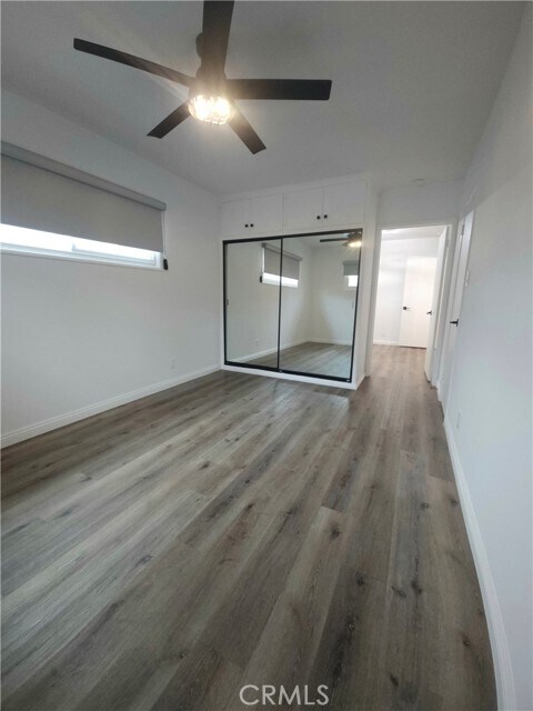 Building Photo - 17423 Burbank Blvd