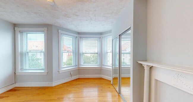 Building Photo - Extraordinary Columbia Heights Opportunity | Spacious 5BR + 2 Den Home with Off-Street Parking