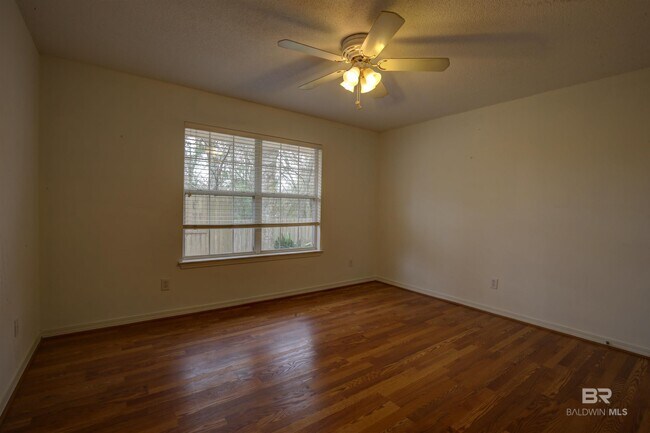Building Photo - 139 Destrehan Rd