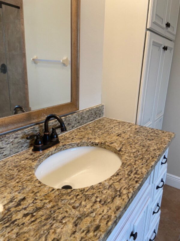 Building Photo - 4412 Vanda Dr