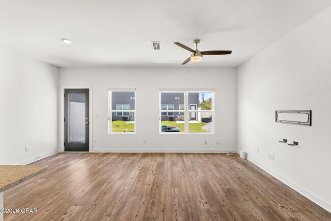 Building Photo - 409 N Gay Ave