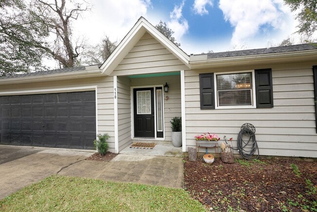 Building Photo - Great Location in Niceville