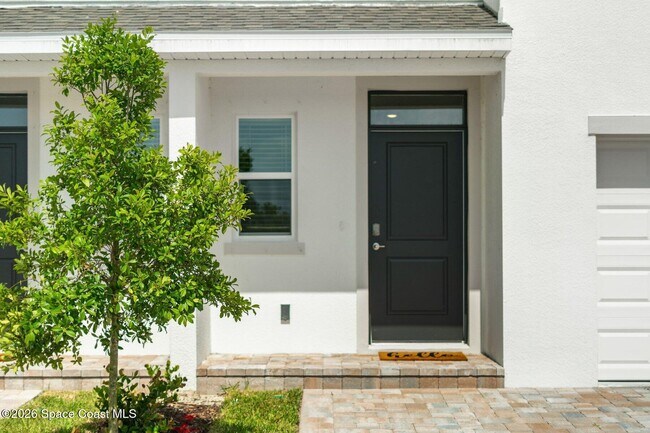 Building Photo - 9732 Venetian Sq
