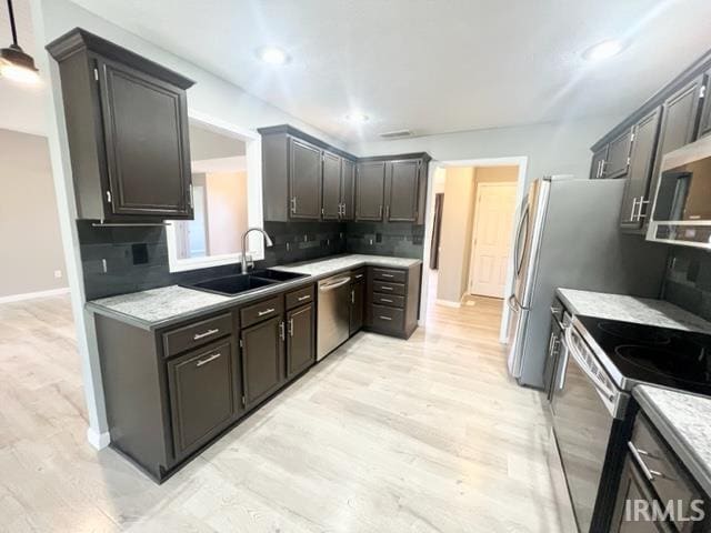 Building Photo - 8933 Shadow Ridge Dr