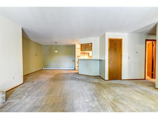 Building Photo - Beautiful Aspen Grove Condo in NoBo!  Avai...