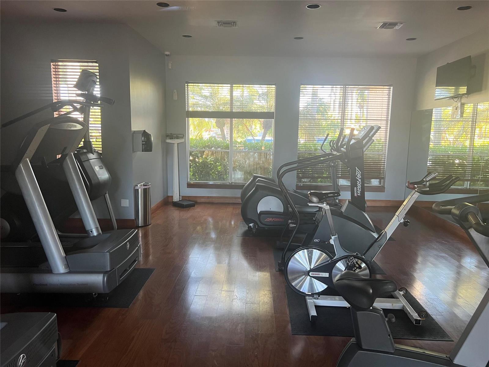 Building Photo - 2113 Renaissance Blvd