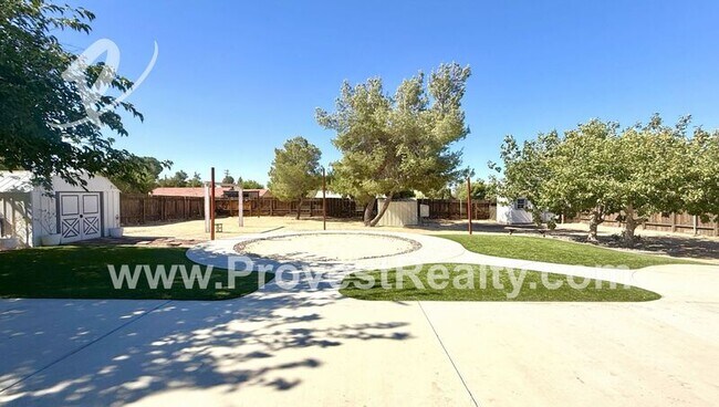 Building Photo - 18370 Danbury Ave