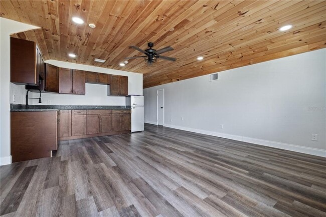 Building Photo - 4019 Moores Lake Rd