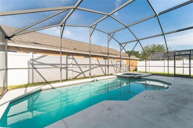 Building Photo - 8104 Santee Dr